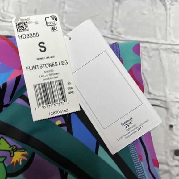 NWT Reebok Flinstones Jetsons Shorts S - Picture 4 of 5